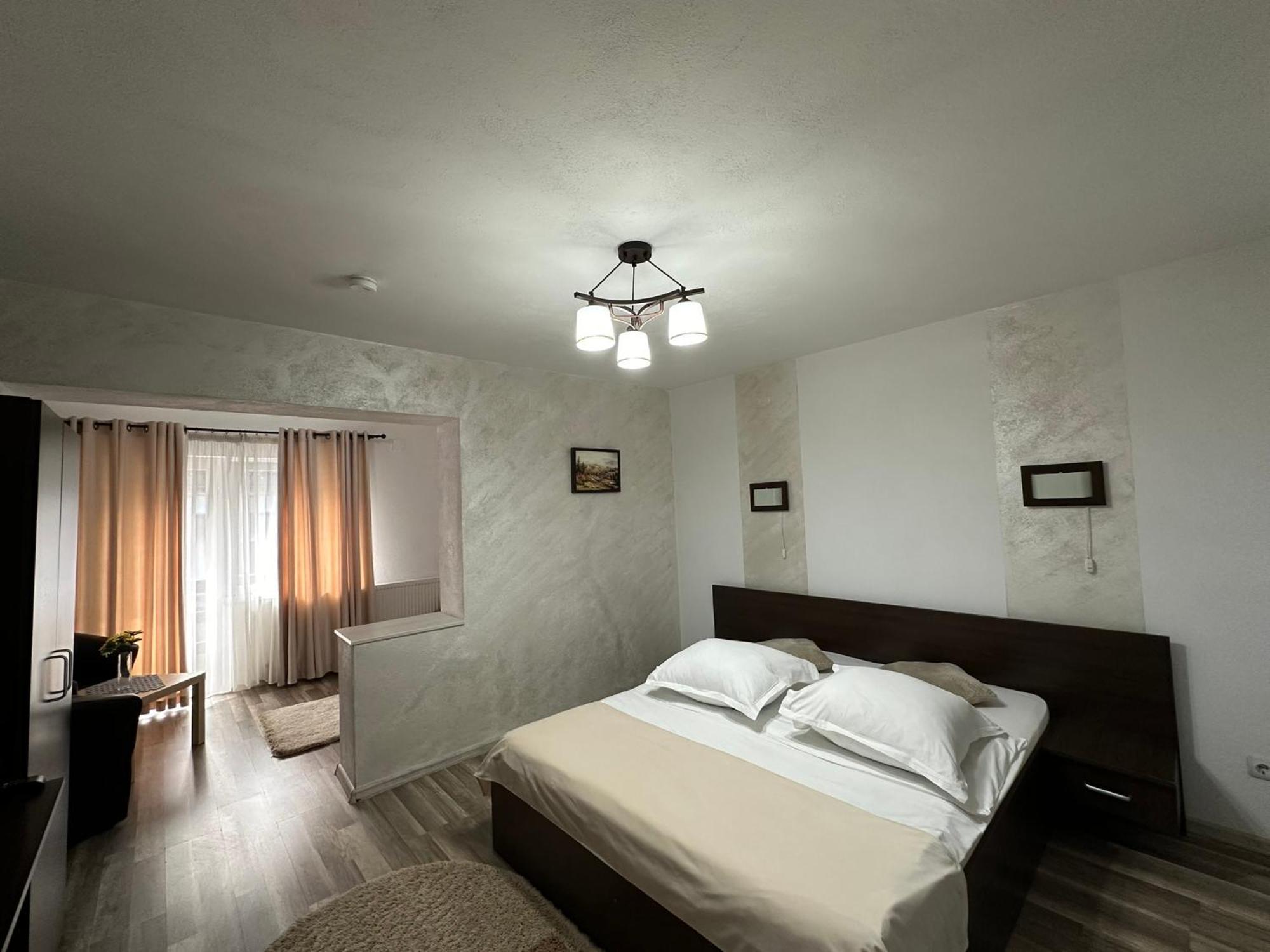 Casuta De Langa Izvor Hotel Moeciu De Sus Buitenkant foto