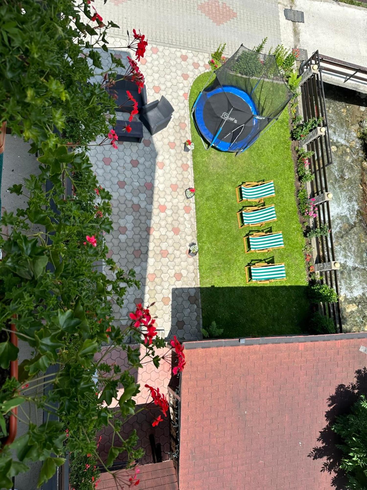 Casuta De Langa Izvor Hotel Moeciu De Sus Buitenkant foto