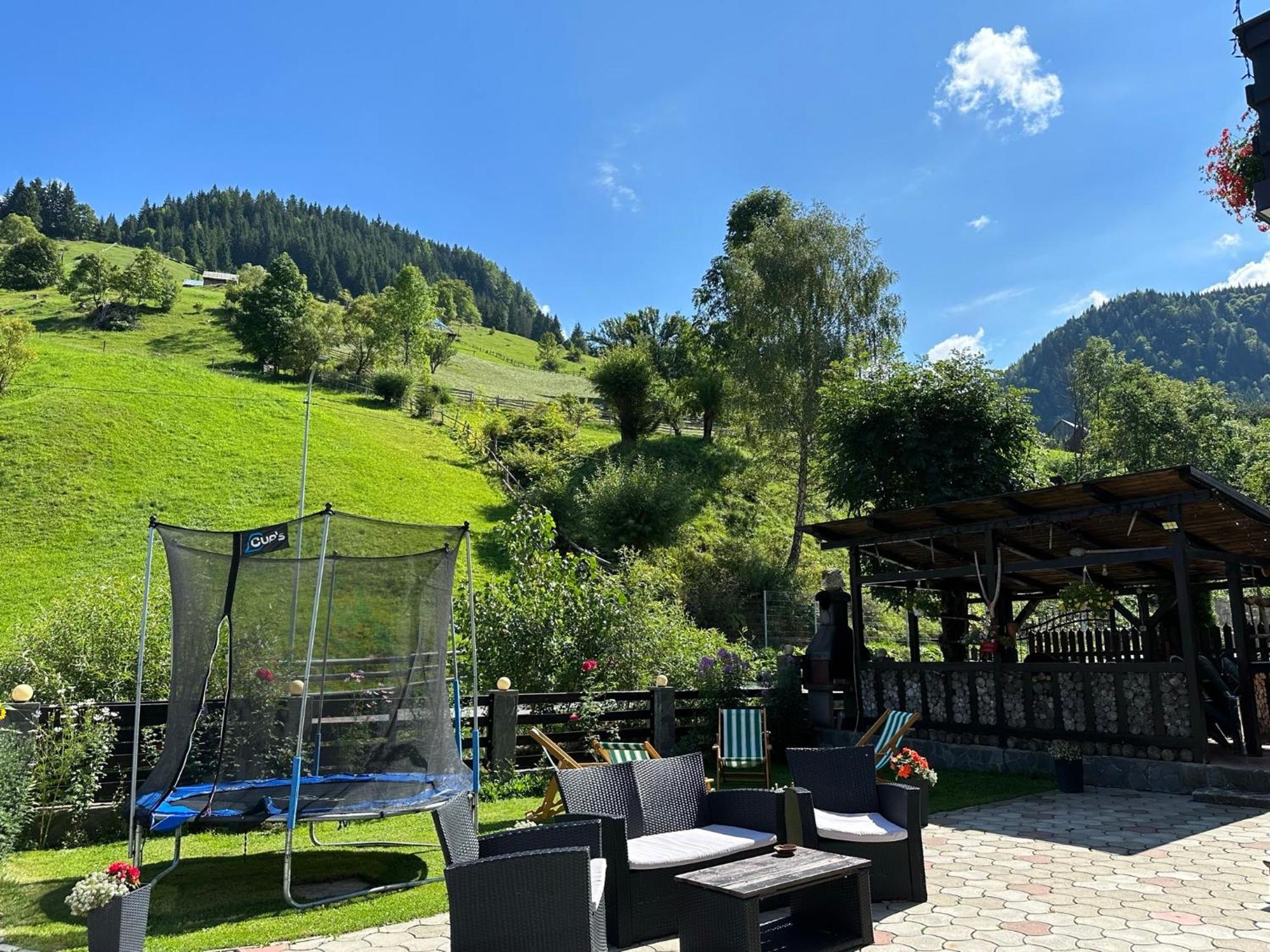 Casuta De Langa Izvor Hotel Moeciu De Sus Buitenkant foto