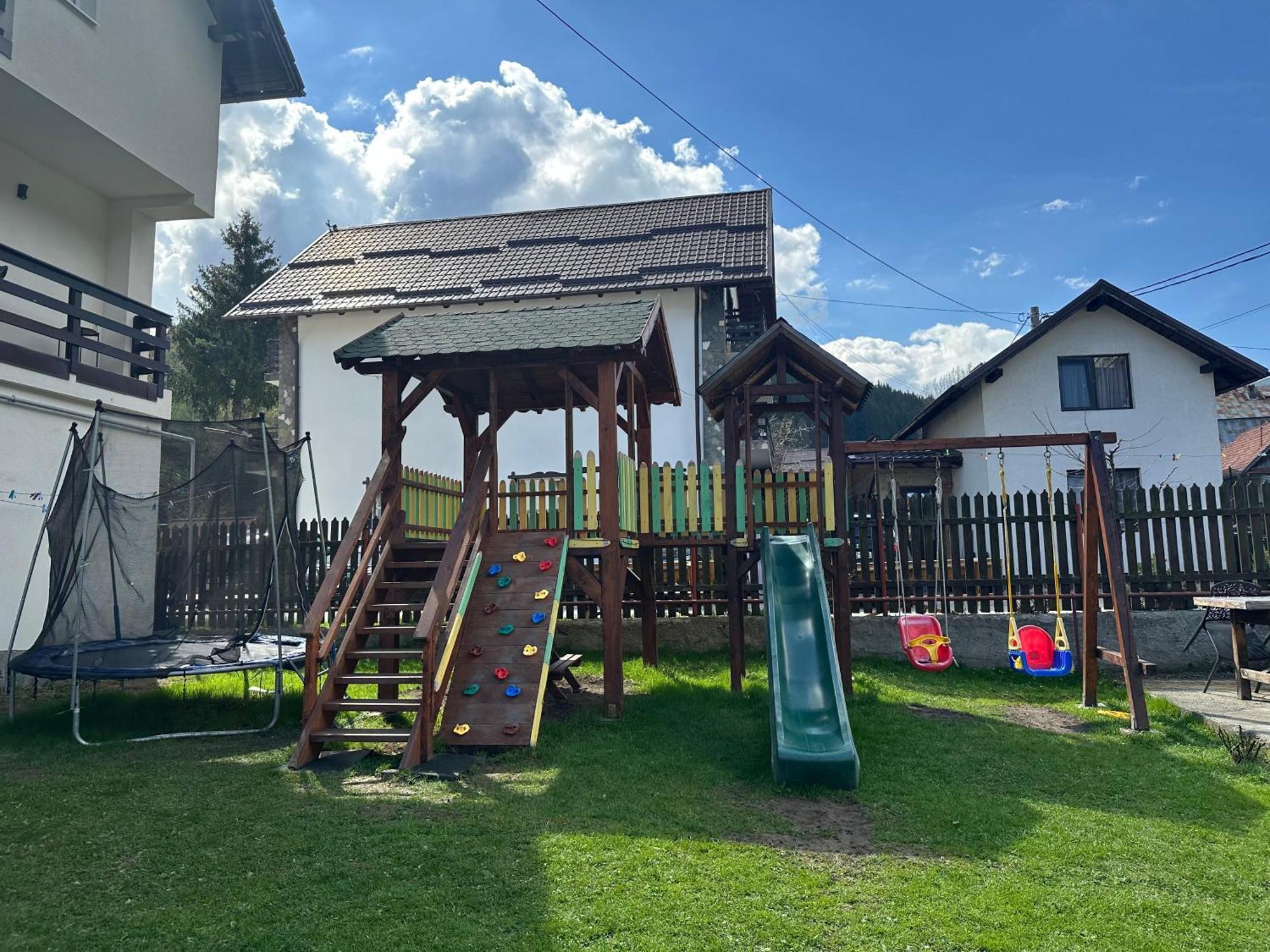 Casuta De Langa Izvor Hotel Moeciu De Sus Buitenkant foto